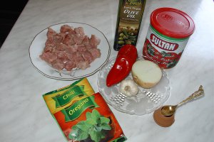 Cubulete de carne cu piure de vinete