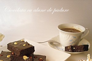 Ciocolata de casa cu alune de padure