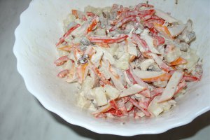 Salata cu pui -  "Musafirii fericiti"