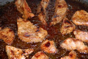 Ficat de porc prajit