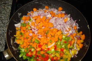 Orez basmati cu ardei colorati