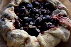 Tarta rustica cu prune