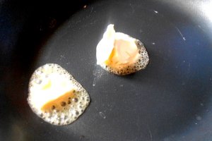 Omleta pufoasa cu patrunjel