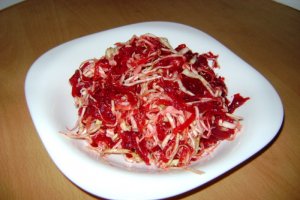 Salata de sfecla rosie cu varza