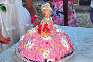 Tort Barbie