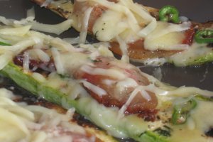 Dovlecei copti cu bacon si cascaval