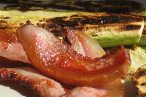 Dovlecei copti cu bacon si cascaval