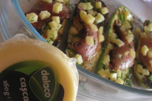 Dovlecei copti cu bacon si cascaval