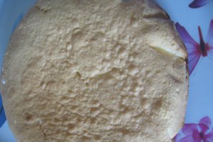 Tort cu crema caramel si ciocolata
