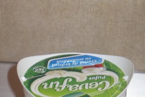 Placinta cu branza si iaurt