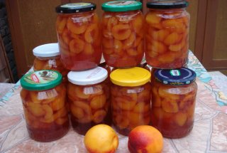 Compot de piersici
