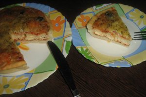 Tarta cu branzeturi la cuptor