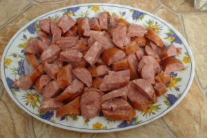Ciorba de fasole uscata cu carnat afumat