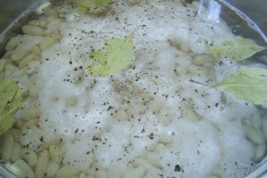 Ciorba de fasole boabe cu afumatura