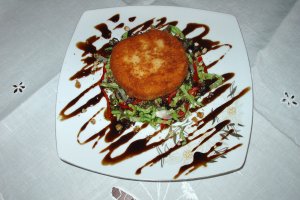 "Goat Cheese Salad" - Salata cu branza de capra (pane)