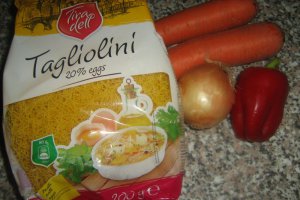 Supa cu tagliolini