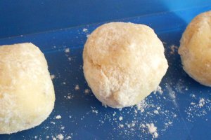 Chiftelute cu mozzarella