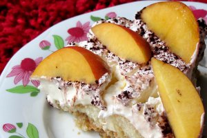Tiramisu reteta rapida cu frisca si nectarine