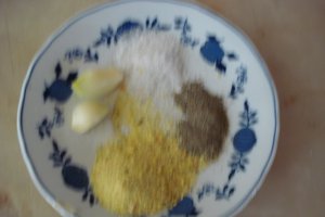 Spaghete cu pulpe de pui dezosate