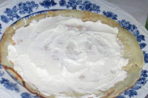 Clatite cu dulceata de visine si Ceva Fin