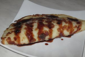 Clatite cu dulceata de visine si Ceva Fin
