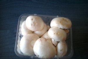 Orez cu ciocanele si sos de ciuperci