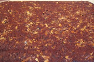 Desert prajitura cu blat ciocolatos si budinca de vanilie
