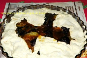 Tarta rustica cu prune si gem de prune