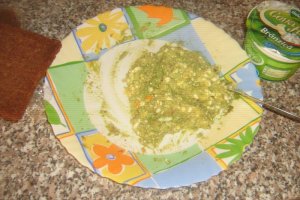 Pasta de avocado cu Ceva Fin