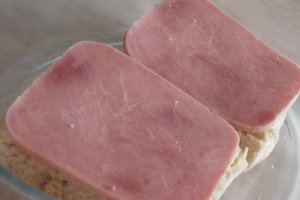 Mic dejun delicios: Sandwich "Buna Dimineata"