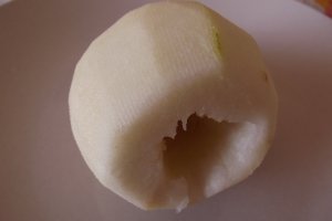 Pere în sos de caramel