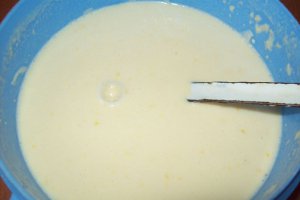 Clatite cu lapte si "Ceva fin" cremos