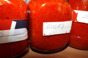 Pasta de gogosari copti sau Gulas