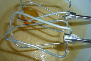 Tort de ciocolata si frisca