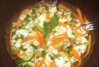 Legume cu Ceva Fin si gorgonzola picanta