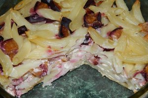 Budinca de paste cu branza si prune