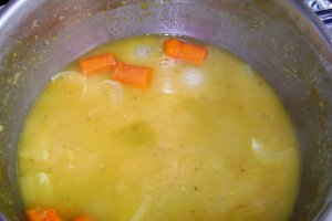 Supa crema de linte rosie