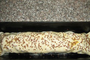 Strudel cu Ceva Fin si cascaval Delia