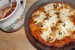 Pizza cu branzeturi si ciuperci de roua-2