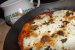 Pizza cu branzeturi si ciuperci de roua-5