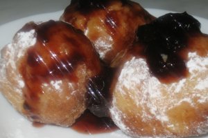 Gogosele cu Crema de branza cu smantana