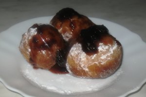 Gogosele cu Crema de branza cu smantana