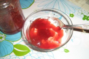Salata de fructe cu Ceva Fin