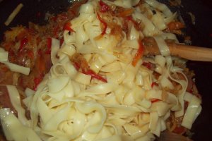 Fettuccine cu legume