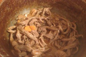 Stroganoff de manzat in lapte de cocos
