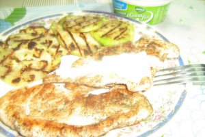 Piept de pui si dovlecel la tigaie grill