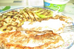 Piept de pui si dovlecel la tigaie grill