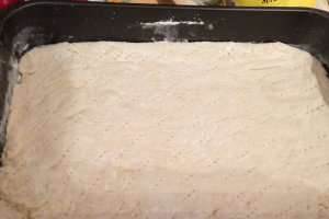 Pizza cu blat de susan