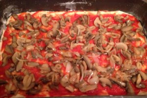 Pizza cu blat de susan