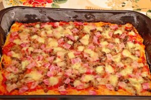 Pizza cu blat de susan